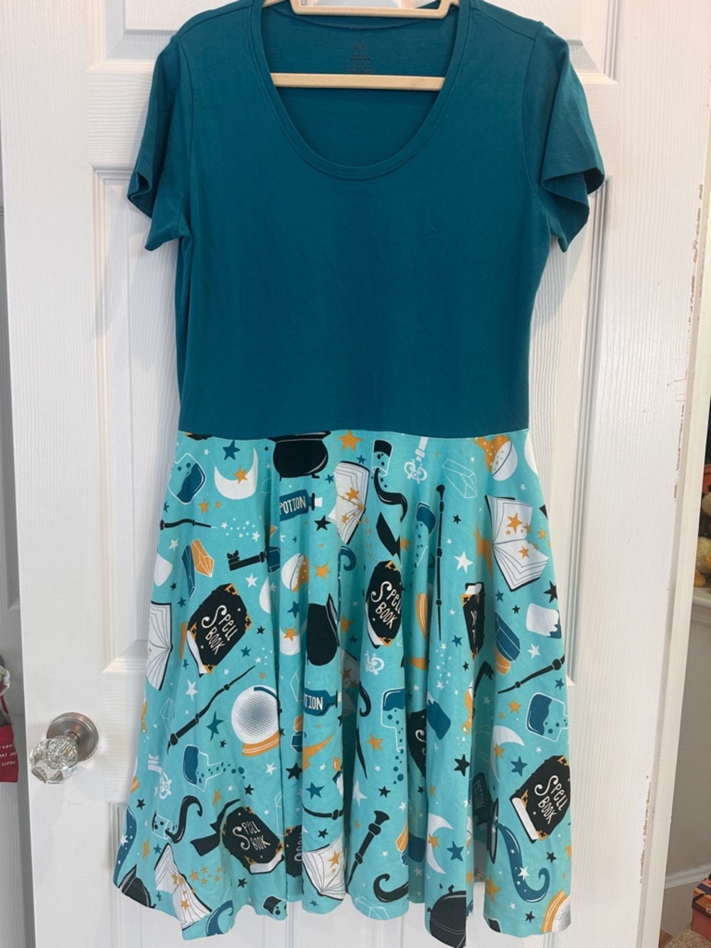 Women’s Blue and Teal Short-Sleeve Midi Dress with Magic School Potion Print